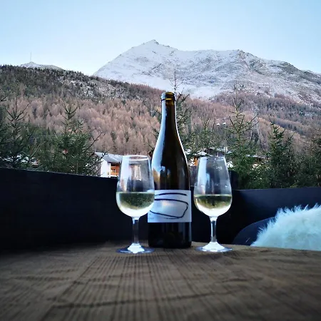 Bright Renovated Studio - 1 Min From The Slopes! Saas-Fee